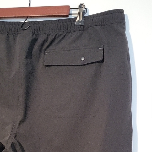 L.L. Bean Men's Black Track pants - Picture 8 of 10